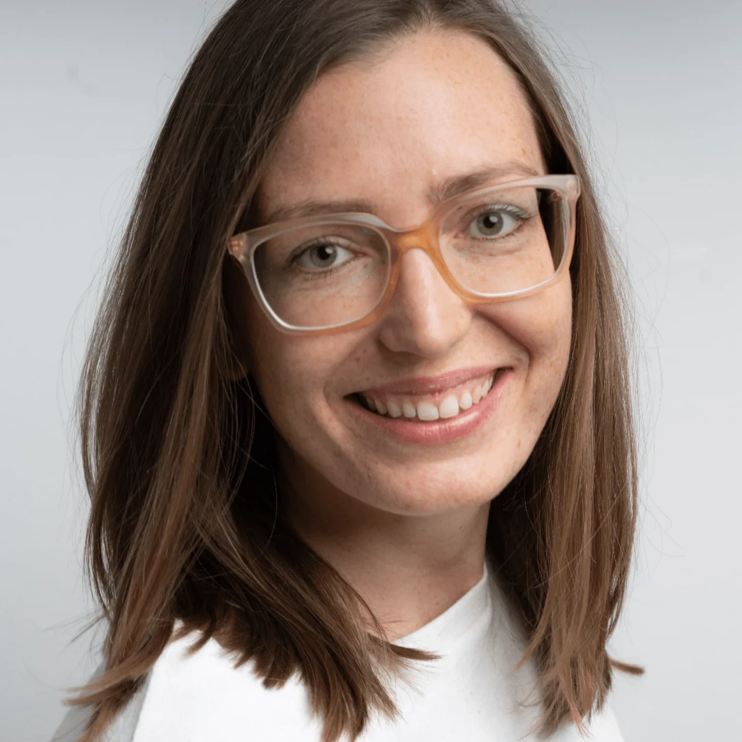 Klientin von Irenka Appel die ihre Erfahrung über Hypnose in Wien als Testimonial teilt