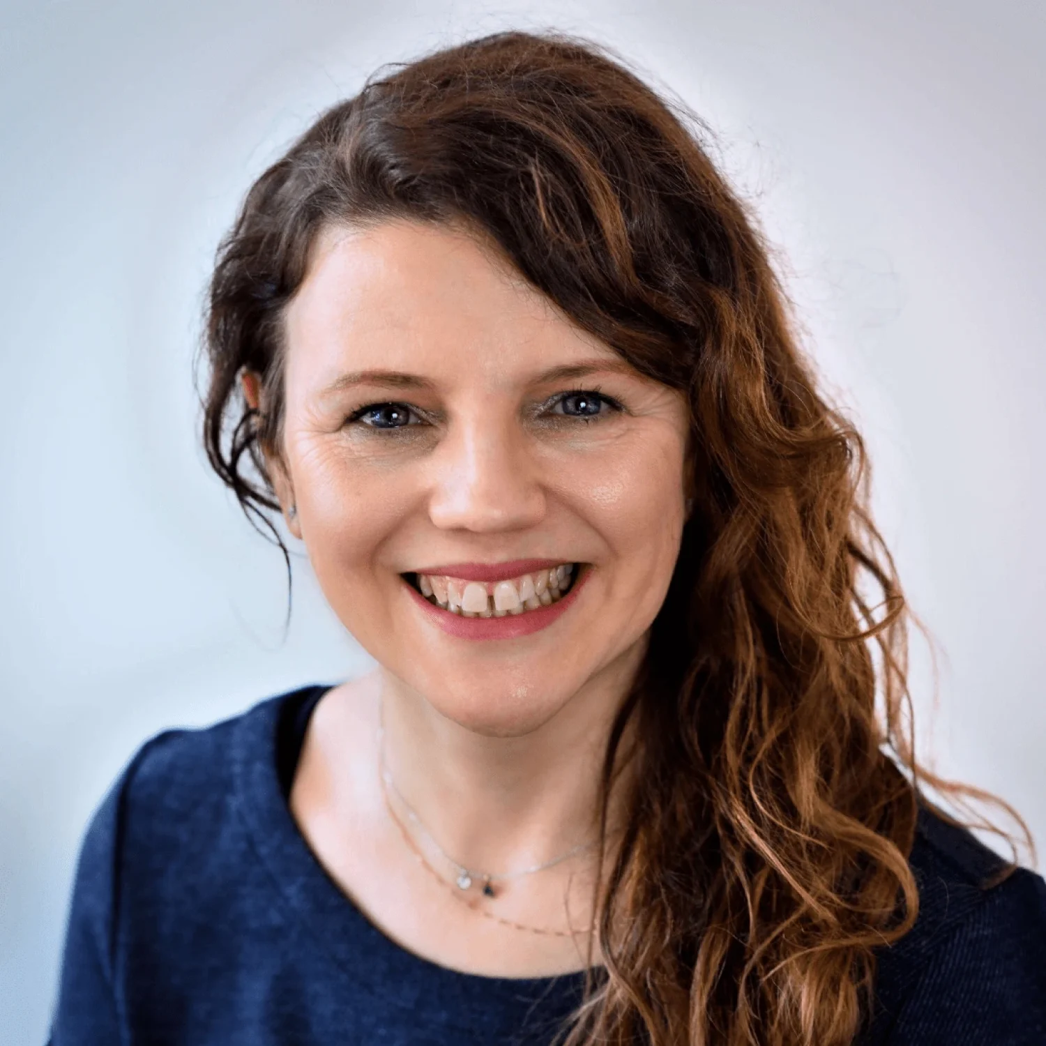 Klientin von Irenka Appel die ihre Erfahrung über Hypnose in Wien als Testimonial teilt